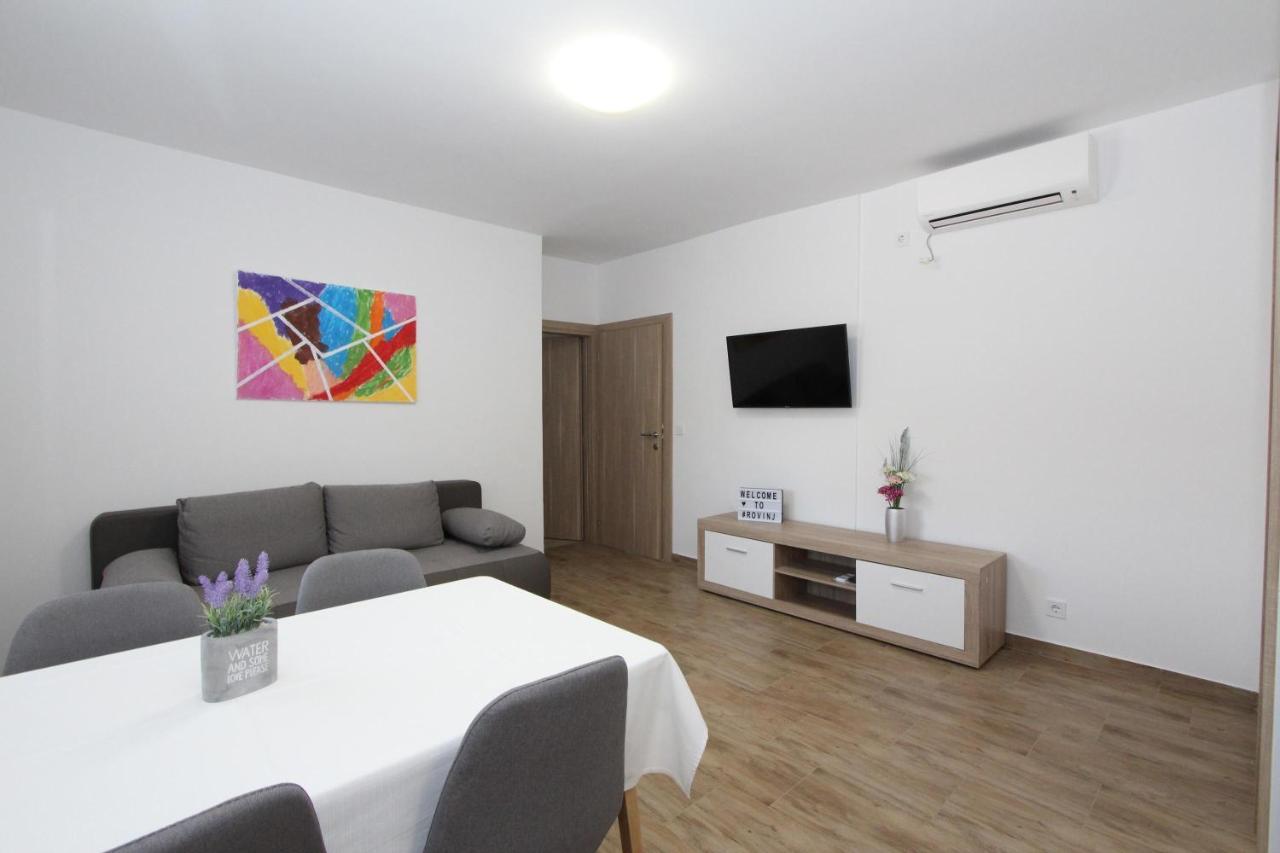 Apartments Eni Ровин Екстериор снимка