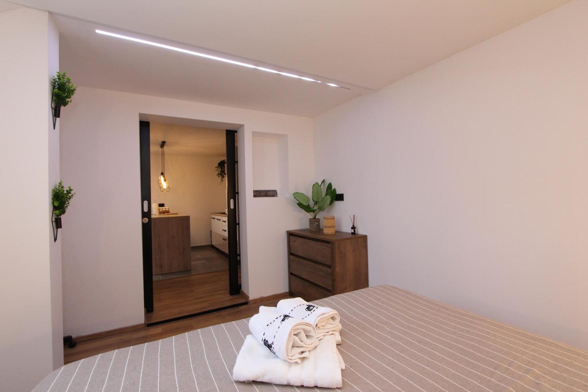 Apartments Eni Ровин Екстериор снимка